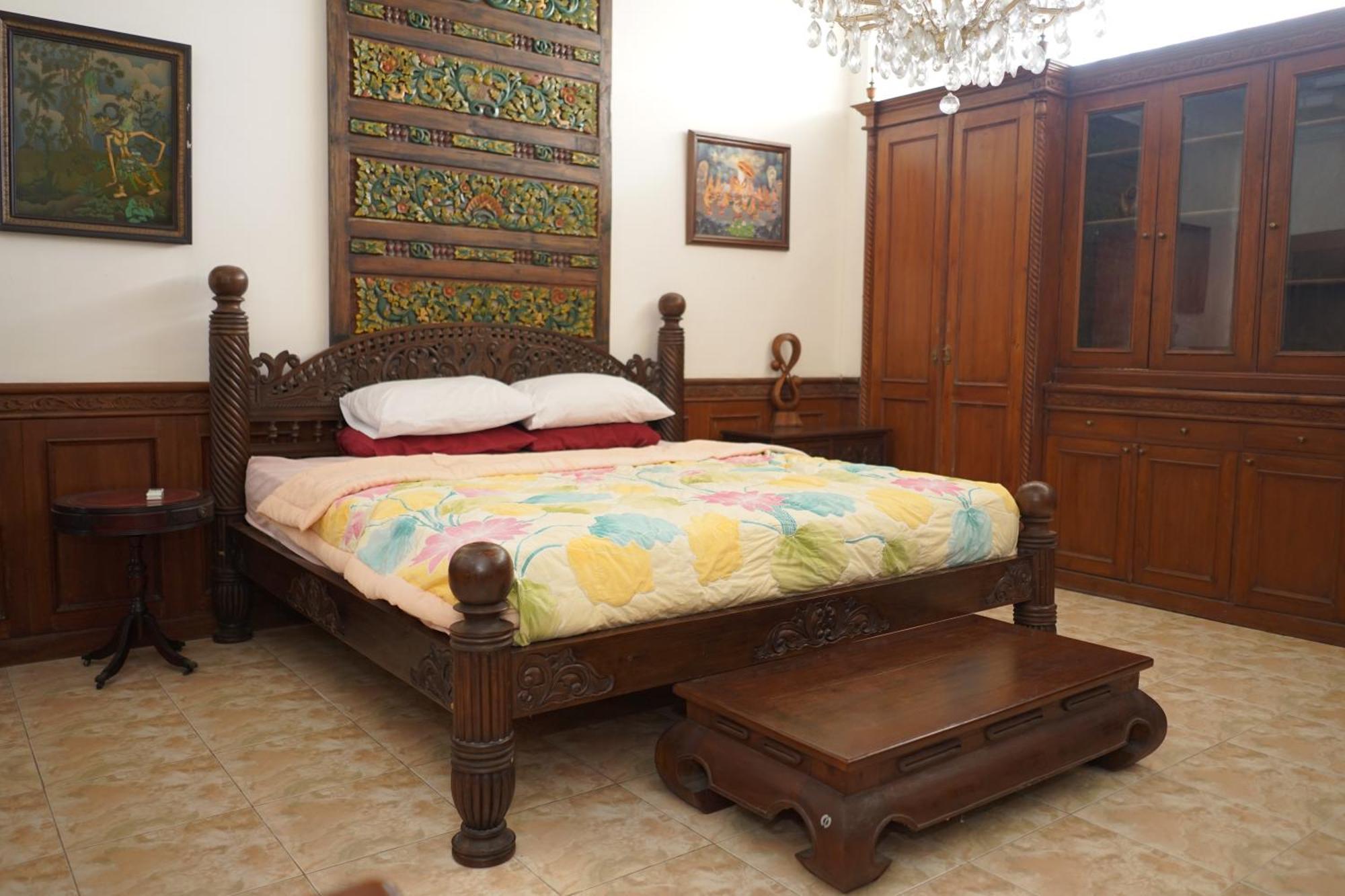 Rumah Pesik Art Heritage Gondowulung Exterior photo
